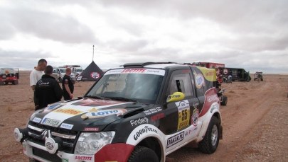 Piaszczyste wydmy zaskoczyły uczestników RMF Morocco Challenge