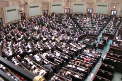 Piątkowa ewakuacja posłów z Sejmu