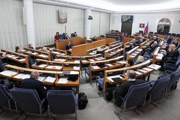 Piątkowe posiedzenie Senatu / 	Tomasz Gzell    /PAP