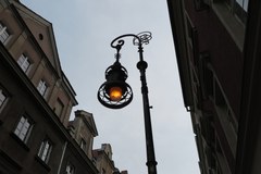 Piąty dzień z rzędu nie gasną uliczne latarnie w Poznaniu