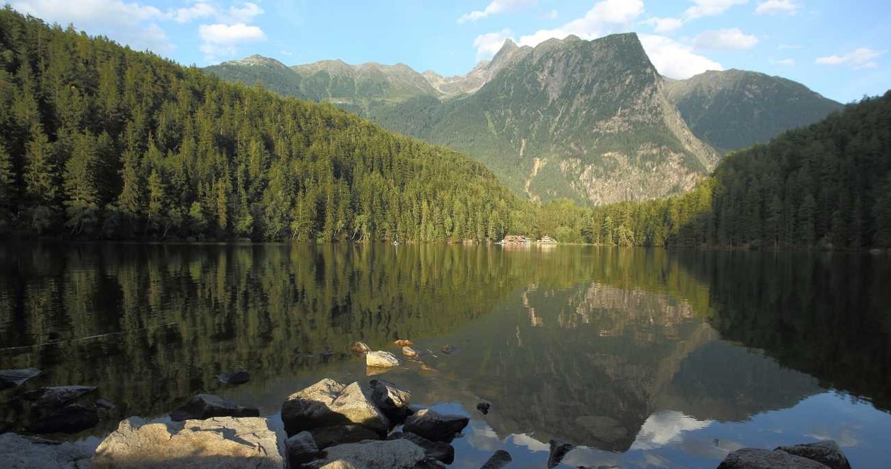 Piburger See /Gerald Abele / imageBROKER  /Agencja FORUM