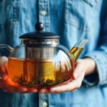 Picie tej herbaty przypisuje się długowieczności. Czym jest zioło jiaogulan i komu może pomóc?