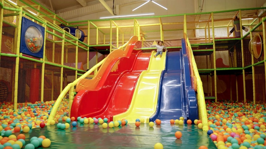 Pięć lat więzienia może grozić winnym wypadku w sali zabaw w Lublinie /Shutterstock