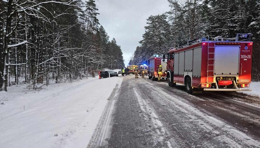 Pięć osób rannych po zderzeniu dwóch samochodów osobowych