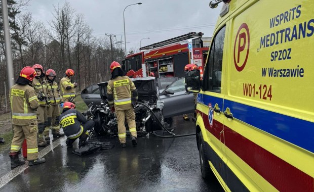 Pięć osób, w tym roczne dziecko, w szpitalu. Tragiczny wypadek w Warszawie