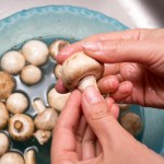 Pieczarki skutecznie likwidują wolne rodniki. Wspierają też serce i pracę mózgu