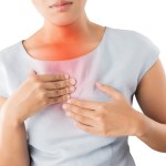 Piekący ból po posiłku? To może być zgaga. Skąd się bierze i jak ją pokonać?