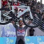 Paryż-Roubaix "Piekło Północy" go nie przeraża. Znów był najlepszy