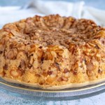 Piękne ciasto z orzechami. To gwarancja dobrego smaku na świątecznym stole