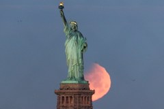 Piękny, spektakularny! Super Blue Blood Moon