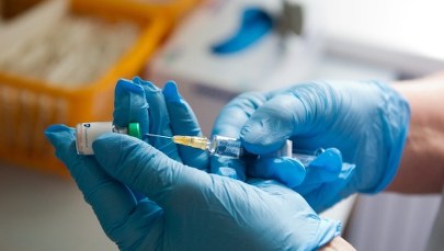 Pielęgniarka udawała, że robi szczepienia. "7 tys. dzieci, nie płakały"