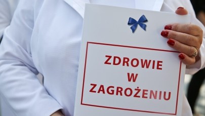 Pielęgniarki z Rybnika zmieniają formę protestu. Zamiast głodówki, oflagowany szpital