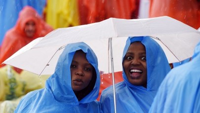 Pielgrzymi już w Krakowie na ŚDM. Kilkaset tysięcy brało udział we mszy na Błoniach 