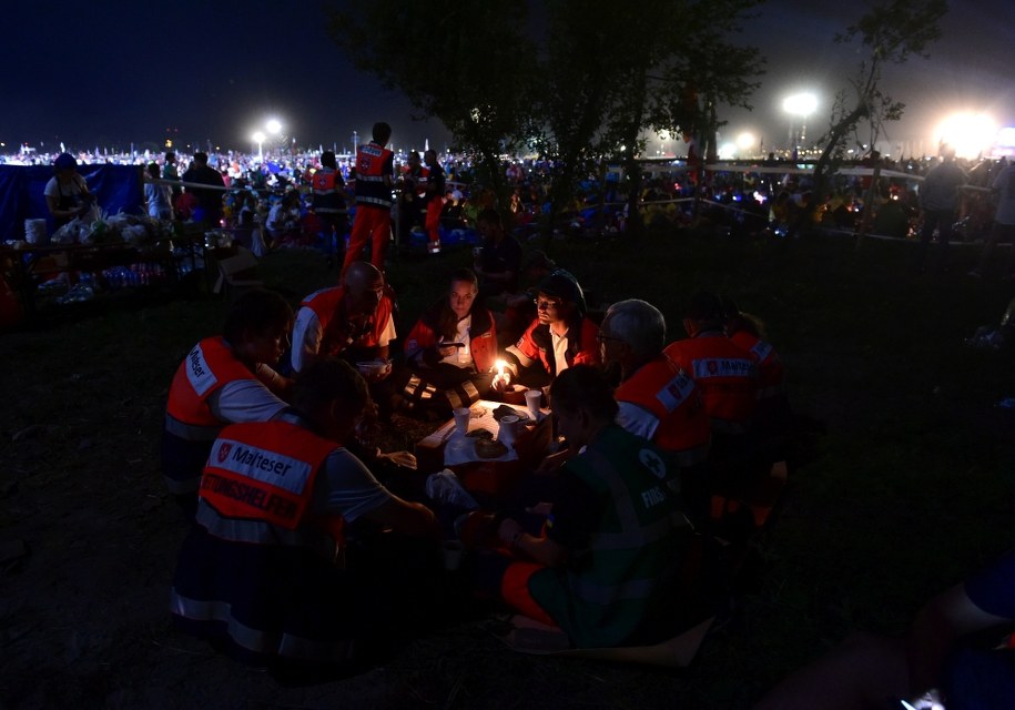 Pielgrzymi na Campusie Misericordiae w Brzegach /PAP/Marcin Obara /PAP