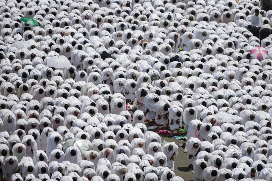 Pielgrzymi /FAZRY ISMAIL /PAP/EPA