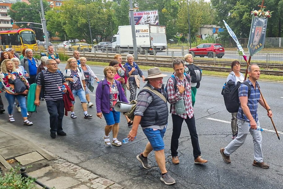 Pielgrzymki z Warszawy na Jasną Górę. Gdzie wystąpią utrudnienia? /PAP