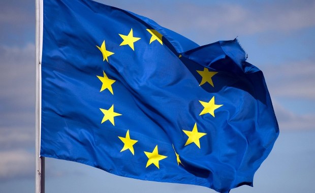 "Pieniądze za praworządność" w budżecie UE? Propozycja ma być kompromisem