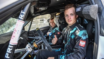 Pieniążek awansował w Rajdzie Sardynii. "Uszkodzonym samochodem można robić życiówki"