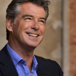 Pierce Brosnan jak w "Mamma Mia!"