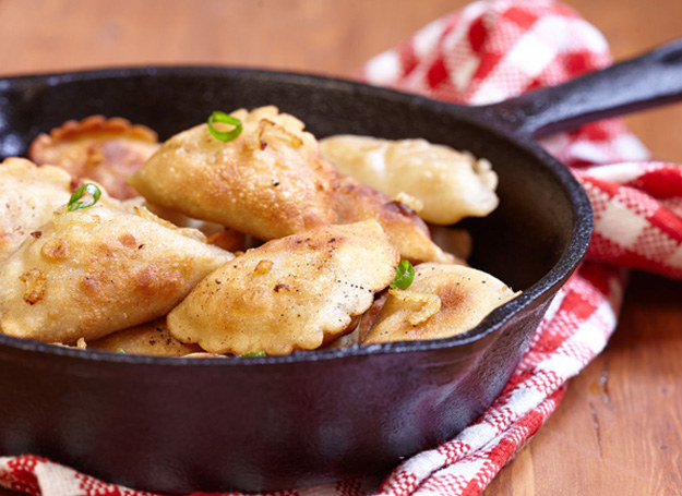 Pierogi przysmaż na rumiano /123RF/PICSEL