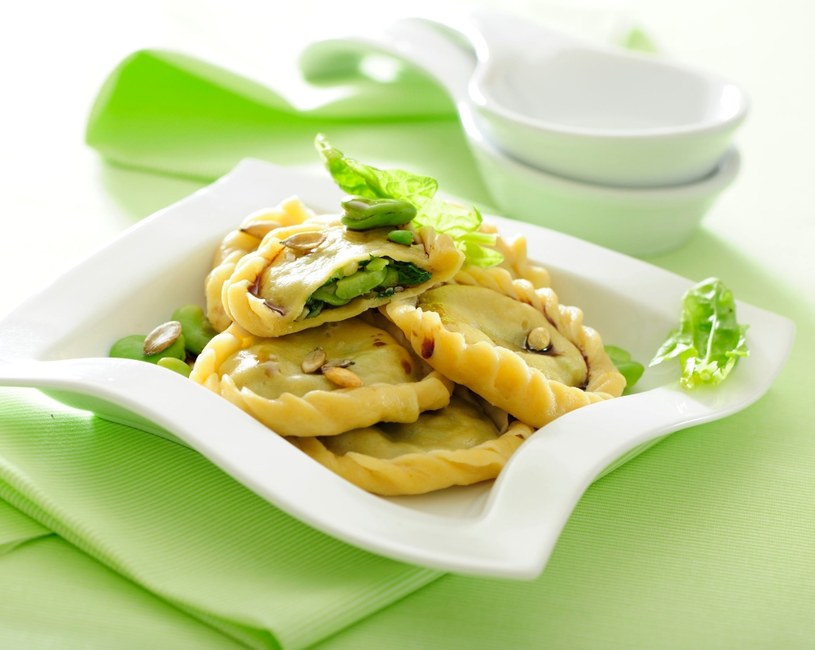 Pierogi z bobem /123RF/PICSEL