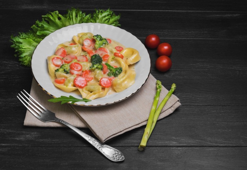 Pierogi z brokułem /123RF/PICSEL