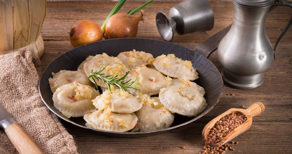 Pierogi z ziemniakami lub kaszą /123RF/PICSEL