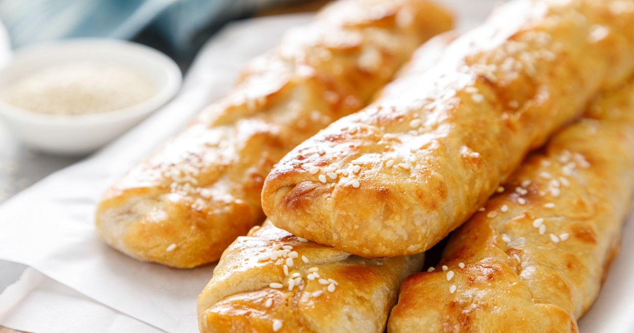 Pierożki z jajecznym farszem możesz podać np. na wielkanocne śniadanie /yelenayemchuk /123RF/PICSEL