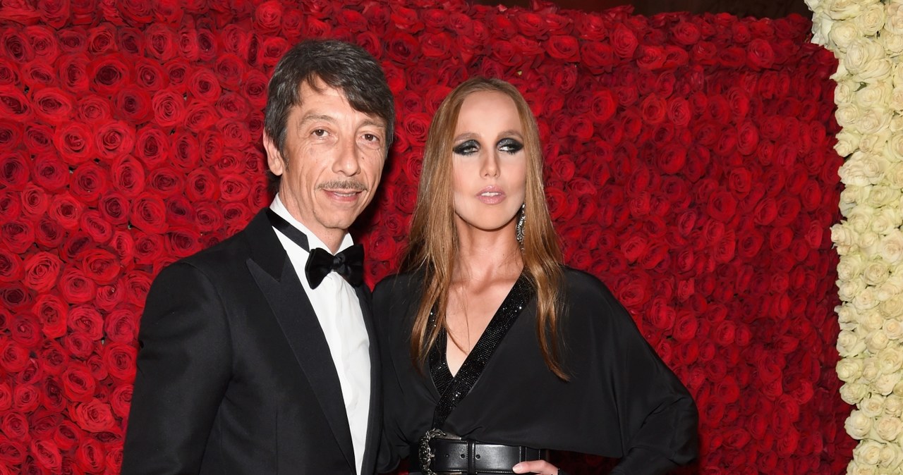 Pierpaolo Piccioli i Allegra Versace w 2018 roku /Kevin Mazur/MG18 /Getty Images