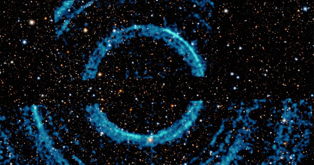 Pierścienie wokół czarnej dziury z układu V404 Cygni /materiały prasowe
