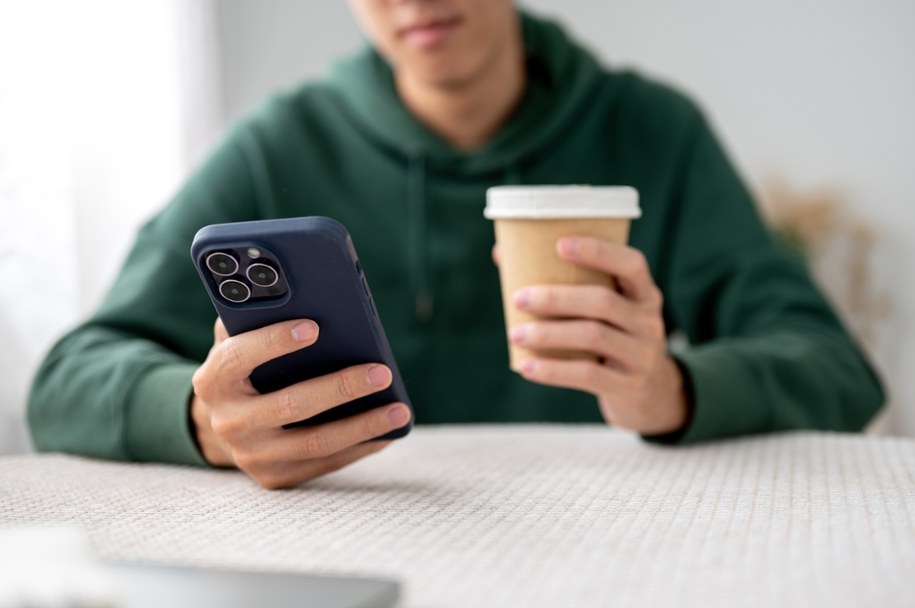 Pierwotna wersja projektu zakładała zakaz sprzedaży kawy we wszystkich placówkach oświatowych. /Shutterstock