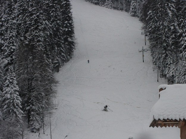 Pierwsi narciarze wchodzą na stok nawet na piechotę /Maciej Pałahicki /RMF FM