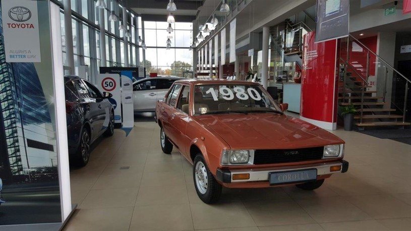 Pierwsza Corolla sprzedana w Polsce /Informacja prasowa