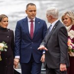 Pierwsza dama Marta Nawrocka w Czechach. Jak wypadła w porównaniu z Evą Pavlovą? Stylistka komentuje