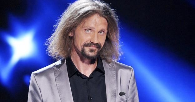 Pierwszą edycję "X Factor" wygrał Gienek Loska, 36-letni uliczny bluesman /AKPA