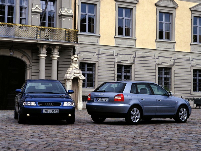 Pierwsza generacja Audi A3 /Audi