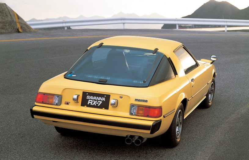 Pierwsza generacja, model roku 1978 - w USA oferowany pod nazwą RX-7 Savanna. /Motor