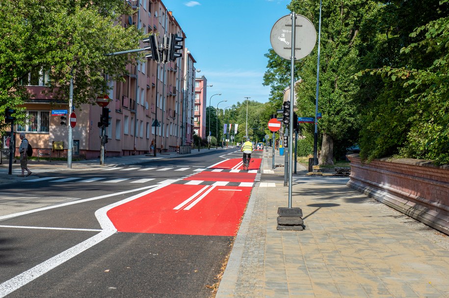 Pierwsza łódzka dwukierunkowa droga rowerowa /lodz.pl /Materiały prasowe