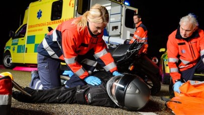 Pierwsza pomoc może uratować życie. Zobacz, jak jej udzielić!