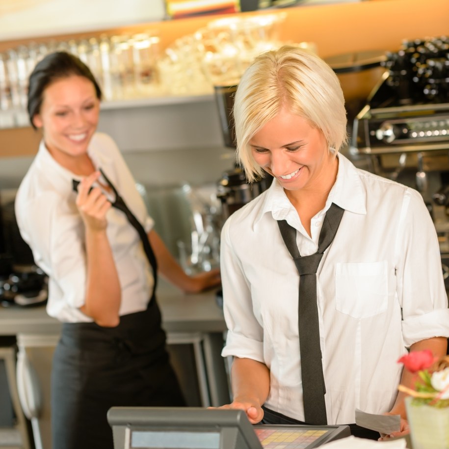 Pierwsza praca pozostaje na długo w pamięci /J.M. Guyon    /PAP/EPA