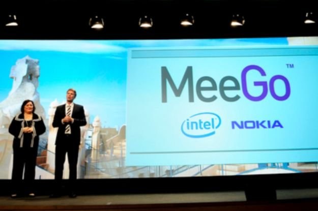 Pierwsza prezentacja MeeGo, podczas targów MWC 2010 w Barcelonie /AFP