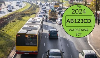 Pierwsza strefa czystego transportu. Kto musi mieć naklejkę i jak ją zdobyć?