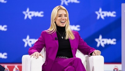 Pierwsza taka nagroda w historii. Pam Bondi przekazała milion dolarów