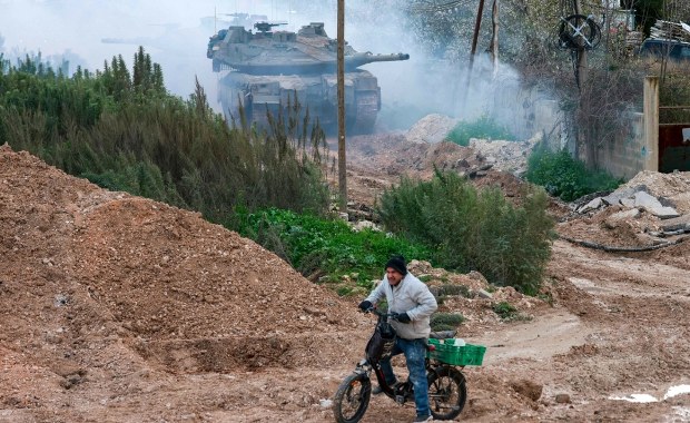 Pierwsza taka sytuacja od ponad 20 lat. Na Zachodni Brzeg wjechały czołgi