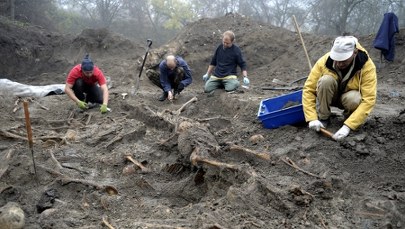 Pierwsze ekshumacje na Wołyniu. Kto z Polski weźmie w nich udział?