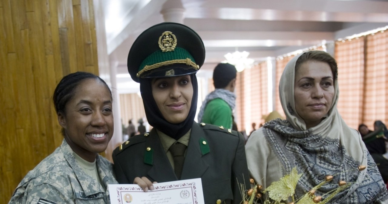 Pierwsze kobiety w afgańskiej armii