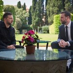Pierwsze od kłótni spotkanie Zełenskiego z Vance'em. Czy to przełom?