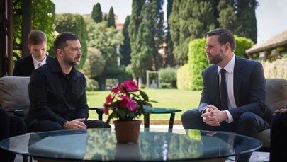 Pierwsze od kłótni spotkanie Zełenskiego z Vance'em. Czy to przełom?