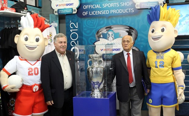 Pierwsze oficjalne gadżety na Euro 2012 już w sprzedaży