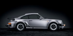 Pierwsze Porsche 911 Turbo (930) zadebiutowało dokładnie 40 lat temu, w 1973 roku. /Porsche